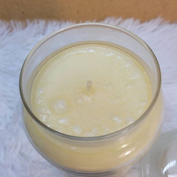 Yankee Christmas Cookie 22 oz. Jar Candle - Picture 5 of 6